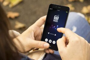 App for Listening to AM/FM Radio