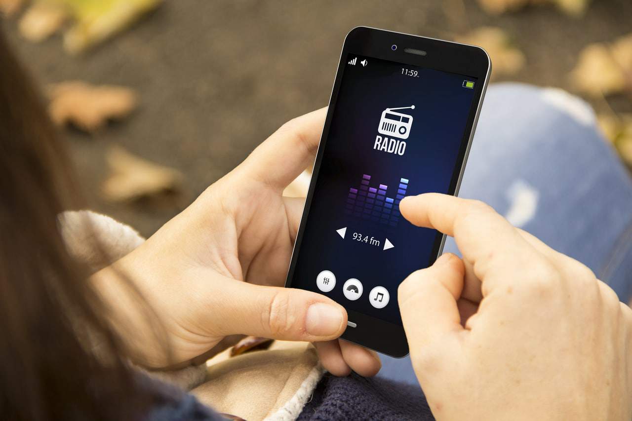 App for Listening to AM/FM Radio
